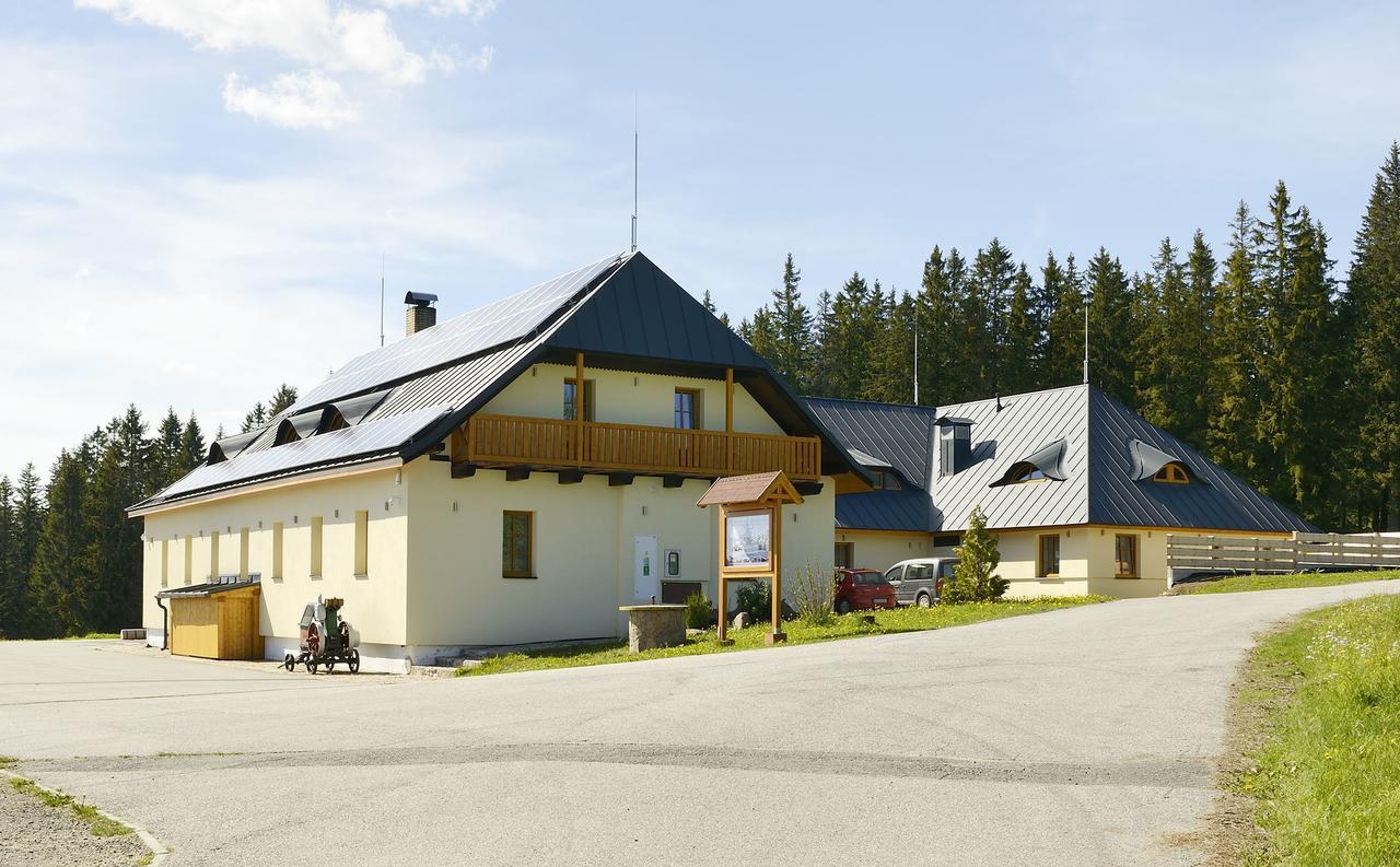 Ea Horsky Hotel Hajenka モドラヴァ エクステリア 写真