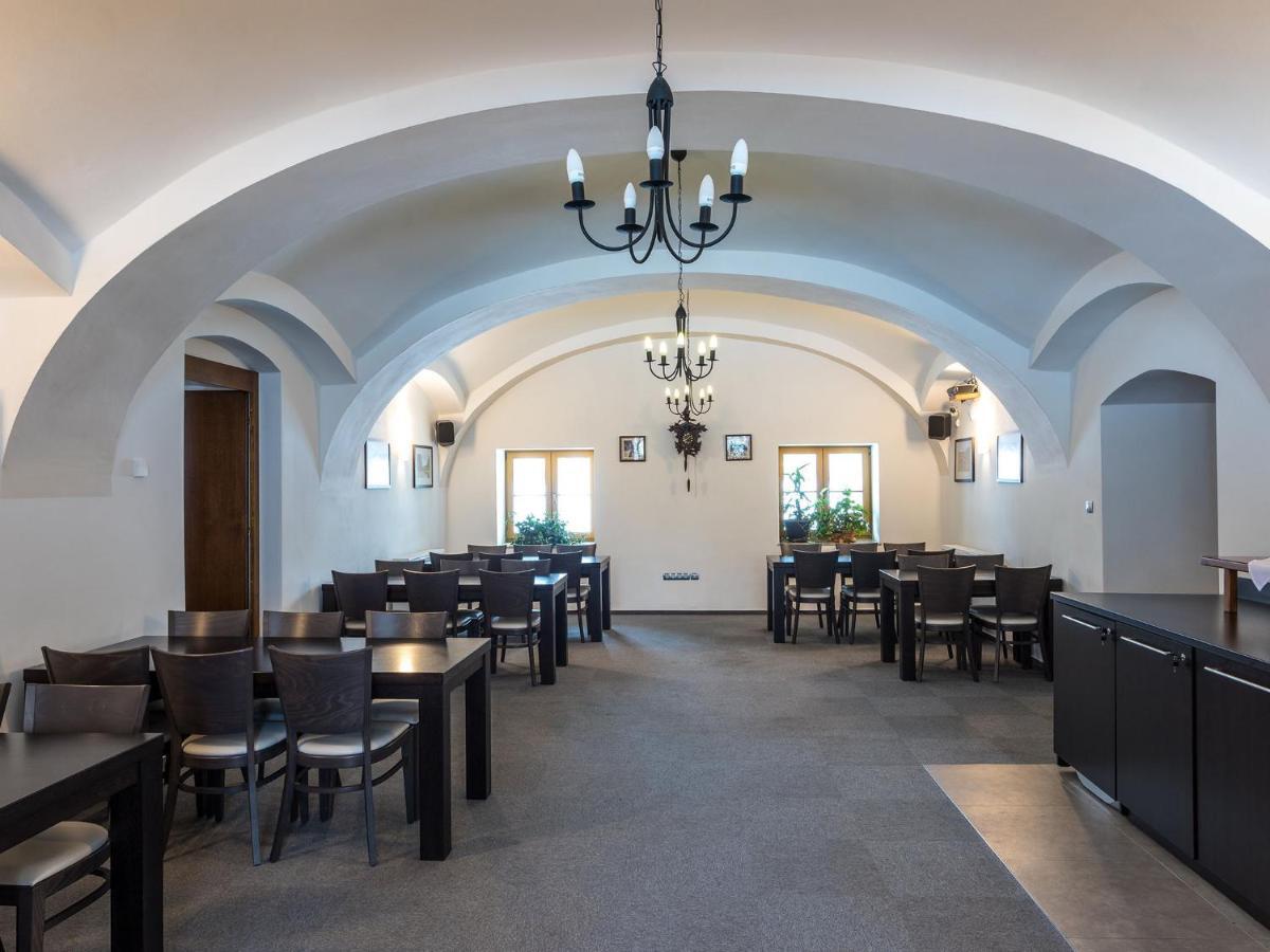 Ea Horsky Hotel Hajenka モドラヴァ エクステリア 写真
